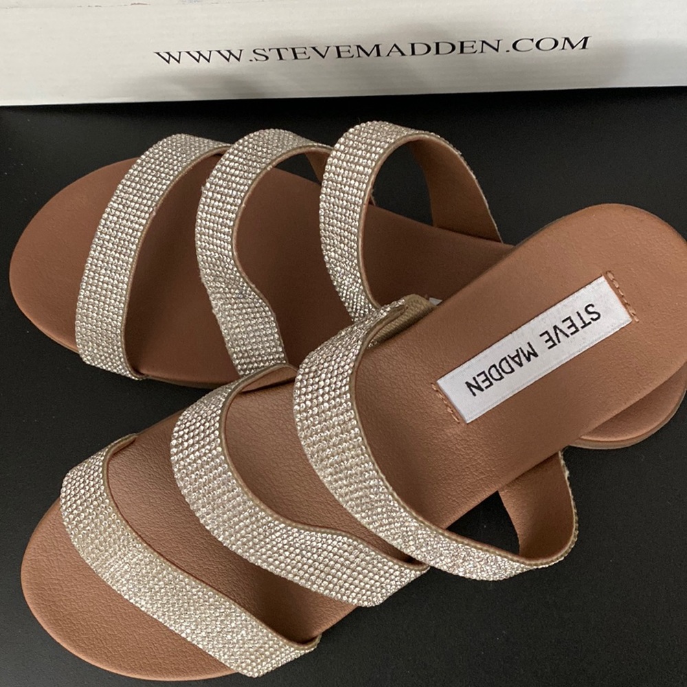 NEW Steve Madden Rhinestone Melzy Sandals, size 6.5
